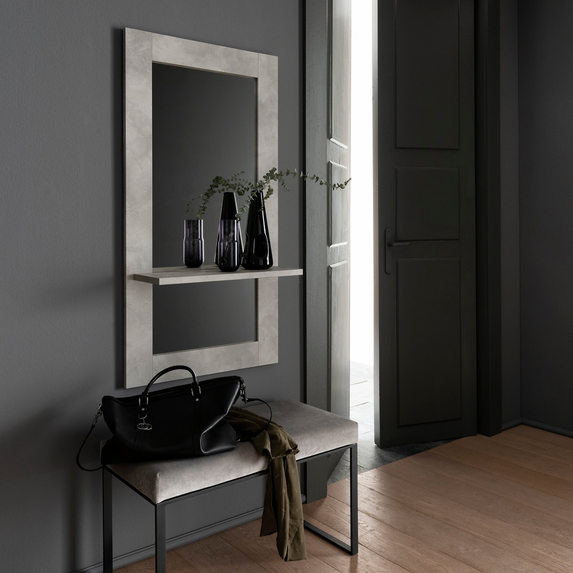 Cemento Chiaro / 126 x 66 x 22